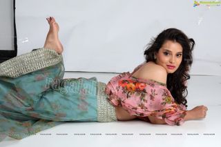 Amrita Acharia feet photo 8