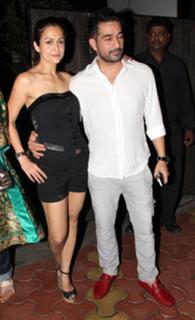 Amrita Arora feet photo thumbnail