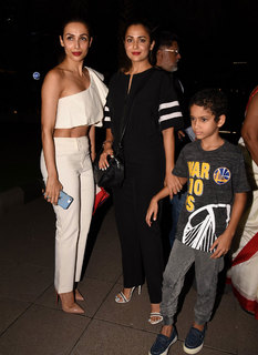 Amrita Arora feet photo thumbnail