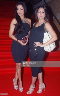 Amrita Arora feet photo thumbnail