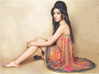 Amrita Rao feet photo thumbnail