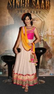 Amrita Rao feet photo thumbnail