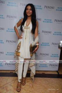 Amrita Rao feet photo thumbnail