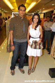 Amrita Rao feet photo thumbnail