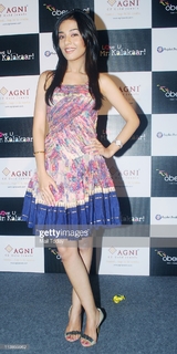 Amrita Rao feet photo thumbnail