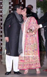 Amrita Singh feet photo 2