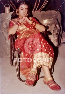 Amrita Singh feet photo 8