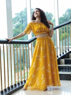 Amruta Khanvilkar feet photo 20