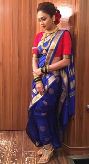 Amruta Khanvilkar feet photo 13