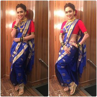 Amruta Khanvilkar feet photo 12