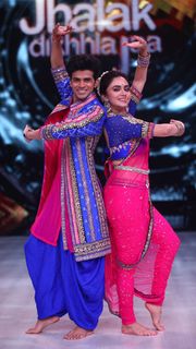 Amruta Khanvilkar feet photo 17