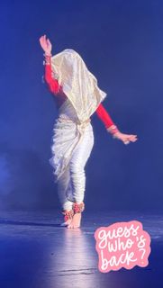 Amruta Khanvilkar feet photo 5