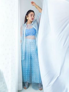 Amruta Khanvilkar feet photo 15