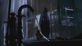 Amy Acker feet photo thumbnail