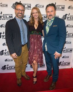 Amy Acker feet photo thumbnail
