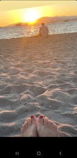Amy Acker feet photo thumbnail