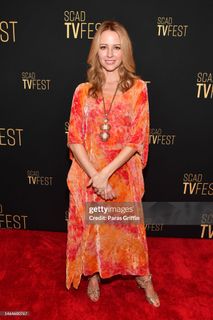 Amy Acker feet photo 2