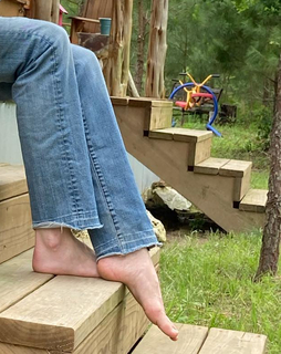 Amy Bailey feet photo 2