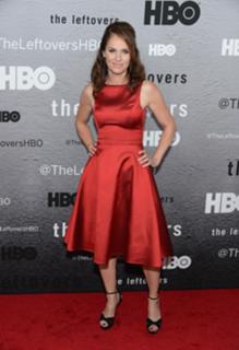 Amy Brenneman feet photo thumbnail