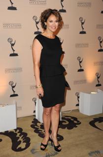 Amy Brenneman feet photo thumbnail