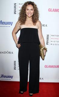 Amy Brenneman feet photo thumbnail