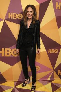 Amy Brenneman feet photo thumbnail