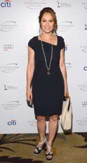 Amy Brenneman feet photo thumbnail