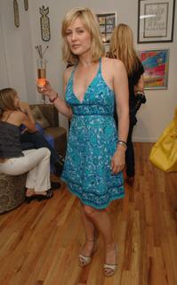Amy Carlson feet photo 1