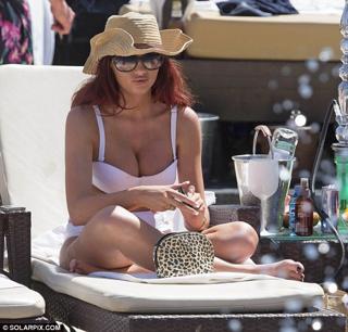 Amy Childs feet photo thumbnail