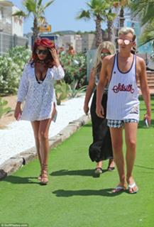 Amy Childs feet photo thumbnail