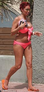 Amy Childs feet photo thumbnail