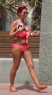 Amy Childs feet photo thumbnail