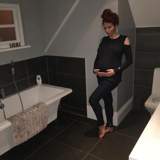 Amy Childs feet photo thumbnail