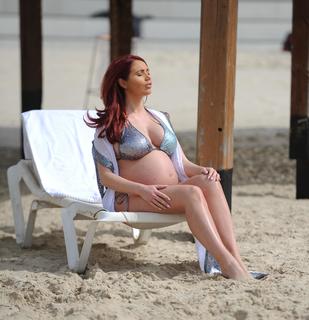 Amy Childs feet photo thumbnail