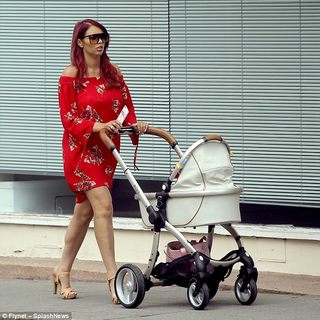 Amy Childs feet photo thumbnail