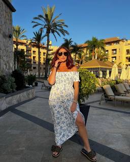 Amy Childs feet photo thumbnail