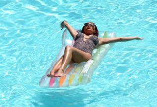 Amy Childs feet photo thumbnail