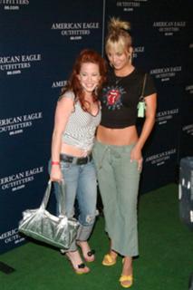 Amy Davidson feet photo thumbnail