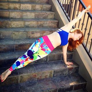 Amy Davidson feet photo thumbnail