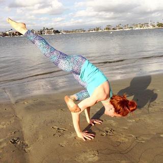 Amy Davidson feet photo thumbnail