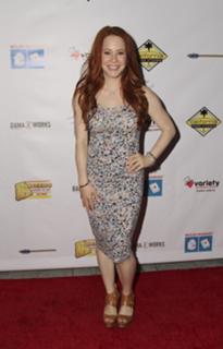Amy Davidson feet photo thumbnail