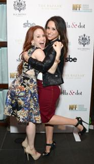 Amy Davidson feet photo thumbnail