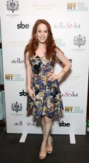 Amy Davidson feet photo thumbnail
