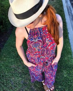 Amy Davidson feet photo thumbnail