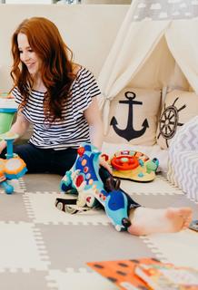 Amy Davidson feet photo thumbnail