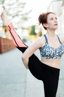 Amy Davidson feet photo thumbnail