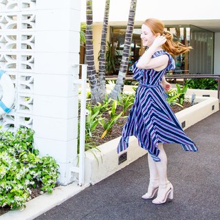 Amy Davidson feet photo thumbnail