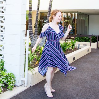 Amy Davidson feet photo thumbnail