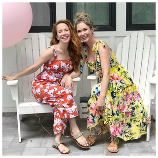 Amy Davidson feet photo thumbnail