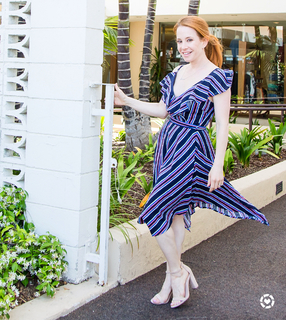 Amy Davidson feet photo thumbnail